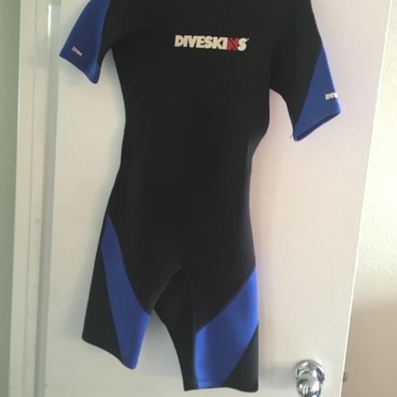 wetsuit - Picture 2 of 2